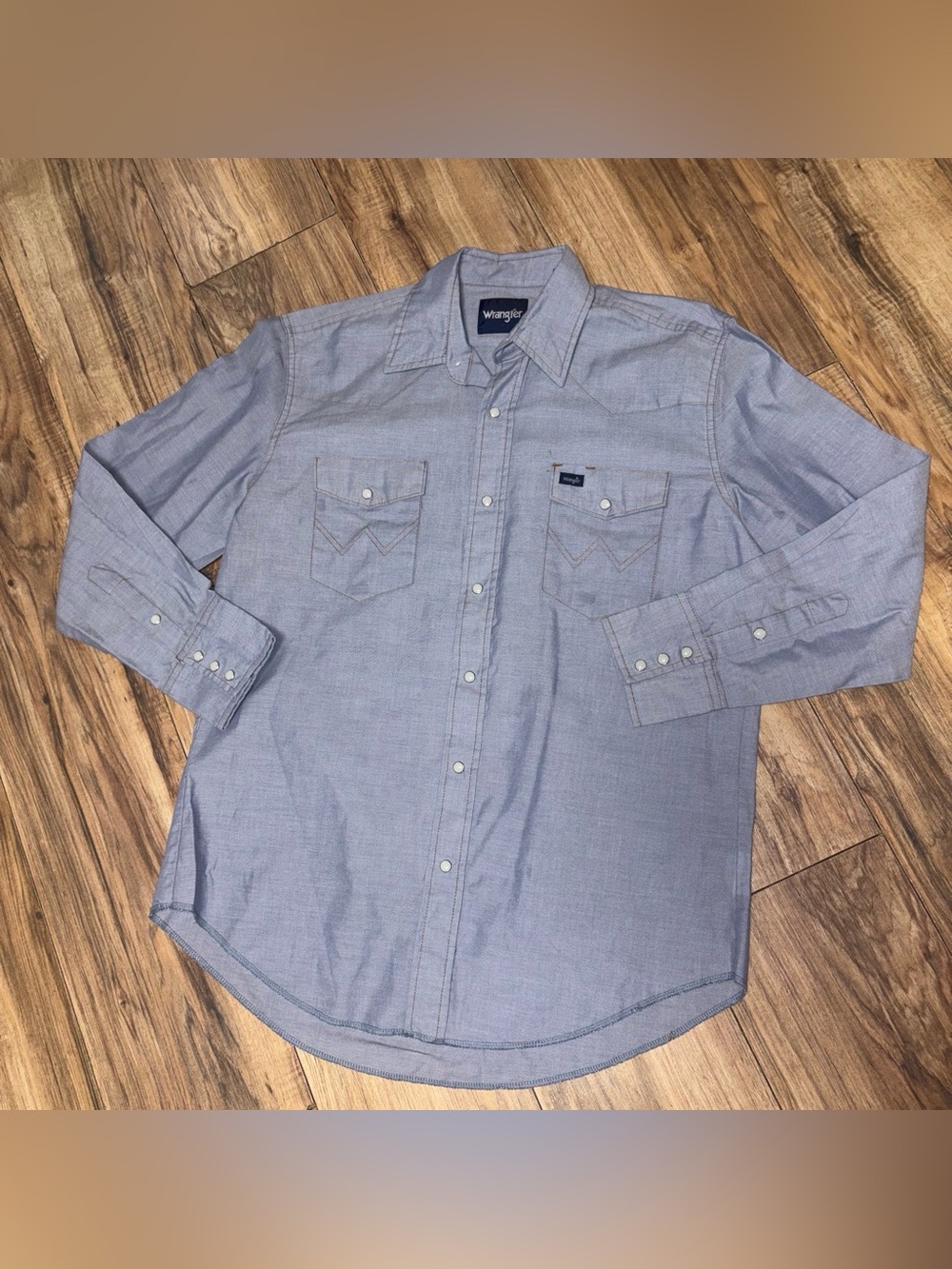Wrangler Men’s Large Blue Chambray Western Pearl Snap Shirt MS743CH